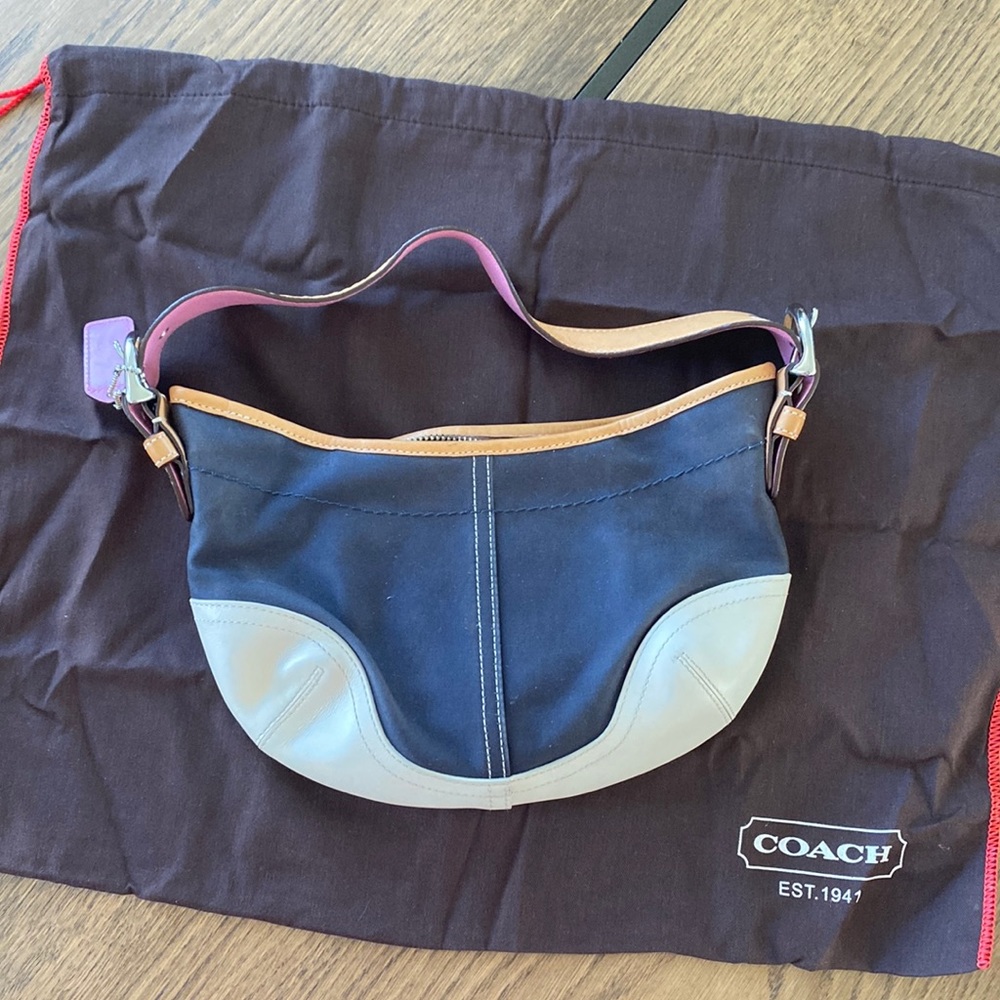 Coach Small Hobo - Navy Blue & White